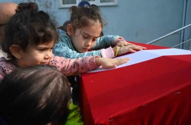 Astsubay Mustafa Yılmaz son yolculuğuna uğurlandı 