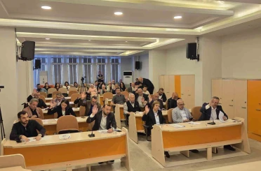 Atakum meclisinde yatırım ve maaş gündemi 