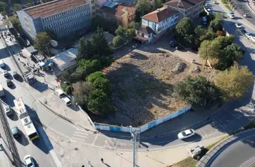 Avcılar’da 2019 depreminde hasar aldığı gerekçesiyle İBB tarafından yıktırılan Hacı Ahmet Tükenmez Camii 7 yıldır yapılmadı
