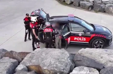 Avcılar’da yunus polisinden dronlu denetim: Şüphelinin üzerinden uyuşturucu çıktı 