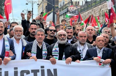 Ayasofya’dan Eminönü’ne Gazze’ye destek yürüyüşü 
