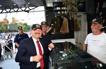 Aydın Valisi Varol, Jandarmanın etkinliğine katıldı 