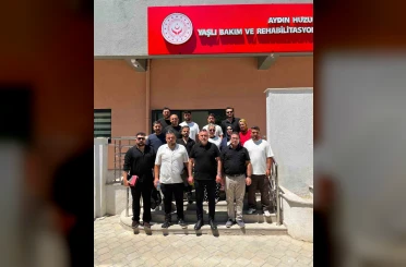 Aydınlı berber ve kuaförlerden huzurevi sakinlerine gönül dokunuşu 