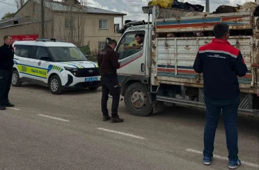 Aydıntepe’de Kurban Bayramı öncesi hayvan nakilleri denetleniyor 