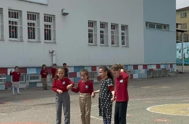 Aydıntepe’de öğrenciler yardımlaşmayı oyunla öğrendi 
