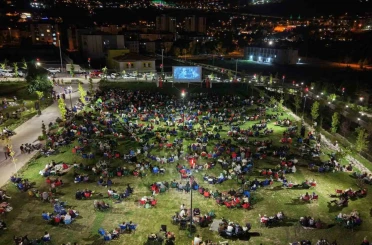 ‘Ayla’ filmi vatandaşlardan büyük ilgi gördü 