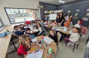 Ayvalık Belediyesi’nin resim atölyelerine yoğun ilgi 