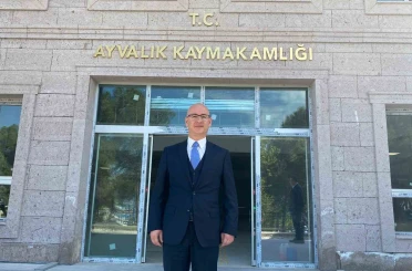 Ayvalık’ın sevilen kaymakamı Hasan Yaman Bergama Kaymakamlığına atandı 
