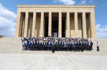 Aziz Yıldırım, Anıtkabir’i ziyaret etti 