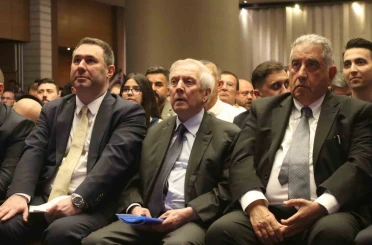 Aziz Yıldırım, İzmir’de kongre üyeleriyle bir araya geldi 