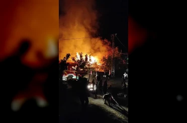 Baba oğlun evi yangında kül oldu 