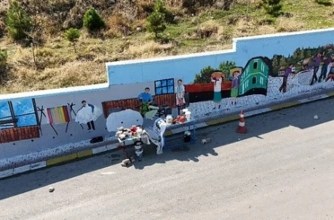 Babadağ duvar resimleriyle güzelleşiyor 