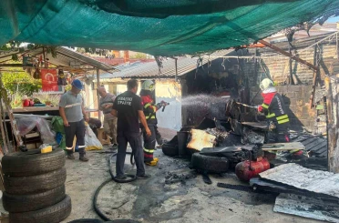 Babaeski’de evin bahçesindeki depoda çıkan yangın söndürüldü 