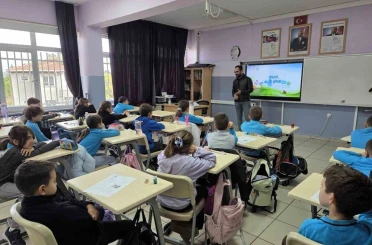 Babaeski’de öğrencilere su verimliliği, gıda israfı ve beslenme eğitimi 