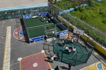 Bağcılar Belediyesi, ilçeyi spor sahalarıyla donatıyor 