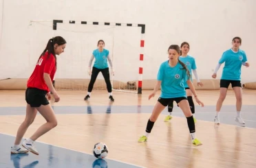 Bahar Şenlikleri futsal müsabakasıyla başladı 