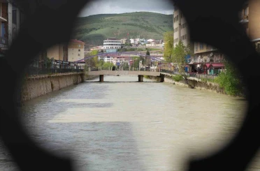 Bahar yağışları Çoruh Nehri’nin su seviyesini yükseltti 
