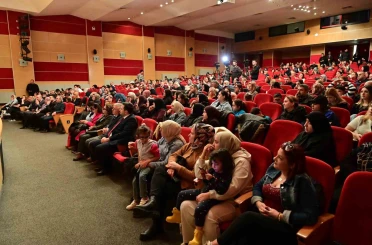 Bahçelievler’de Otizm Farkındalık Haftası’nda çocuklar performanslarını sergiledi 