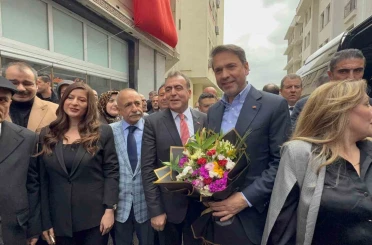Bakan Bayraktar MHP Eskişehir İl Başkanlığı’nı ziyaret etti