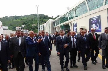 Bakan Bolat: "Sarp Gümrük Kapısı sadece Gürcistan’a değil, bütün Asya ülkelerine açılan stratejik bir geçiş koridorudur" 