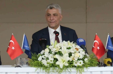 Bakan Bolat: "Türkiye 273 buçuk milyar dolar yıllık ihracat yapan bir ülke konumuna geldi" 
