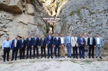 Bakan Ersoy, Cehennem Deresi Kanyonu’nda incelemelerde bulundu 