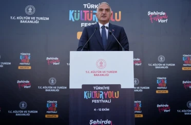 Bakan Ersoy: "Hangi bebek hangi çocuk hangi masum insan böyle bir acıyı hak eder" 