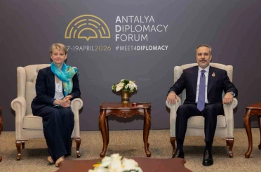 Bakan Fidan, Birleşik Krallık Dışişleri, İngiliz Milletler Topluluğu ve Kalkınma Bakanı Cooper ile görüştü