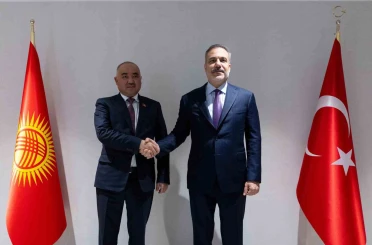 Bakan Fidan, Kırgızistan Yüksek Meclisi Başkanı Uulu ile görüştü 