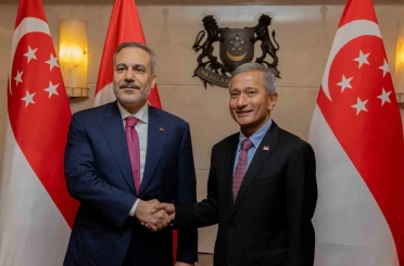 Bakan Fidan, Singapur Başbakanı Wong ve mevkidaşı Balakrishnan ile görüştü 