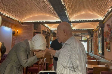 Bakan Göktaş Eskişehir esnafıyla buluştu 