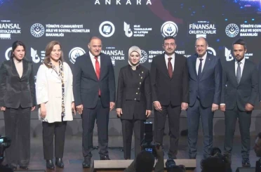 Bakan Göktaş: "Finansal okuryazarlık eğitimleriyle kadınlara kendi yaşamına sahip çıkma potansiyelini gösteriyoruz" 