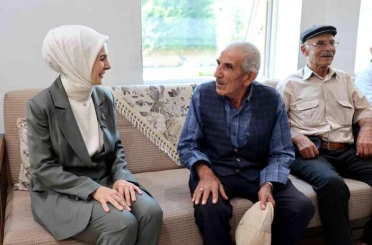 Bakan Göktaş Karatay'da Büyüklerle Bir Araya Geldi