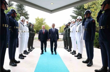 Bakan Güler, Azerbaycan Savunma Bakanı Hasanov ile bir araya geldi 
