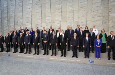Bakan Güler, NATO savunma bakanlarıyla aile fotoğrafına katıldı 