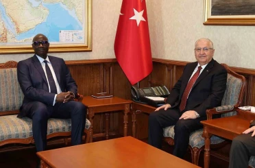 Bakan Güler, Senegal Silahlı Kuvvetler Bakanı Birame Diop’u kabul etti 