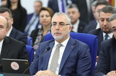 Bakan Işıkhan: "Asgari ücrette herkesin mutabık kaldığı bir tutarda uzlaşılacağını ümit ediyoruz" 