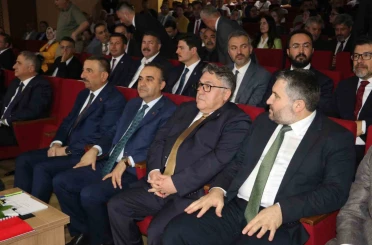 Bakan Kacır: "NATO Zirvesi’nde Türkiye’nin gücü bir kez daha görüldü"