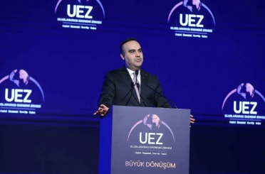 Bakan Kacır: "Türkiye başka hiçbir ülkenin başaramadığı bir ihracat kabiliyeti seviyesine erişti" 