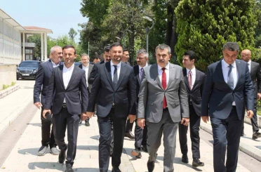 Bakan Tekin’den Kağıthane Belediyesi’ne ziyaret 