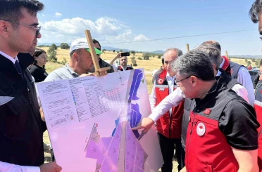 Bakan Yumaklı açıkladı: Uşak’ta 12 milyar TL’lik yatırımda yüzde 75’i kadın 2 bin 500 kişi istihdam edilecek 