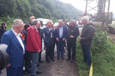 Bakanlar Uraloğlu ve Bak Rize’de sel bölgesinde 