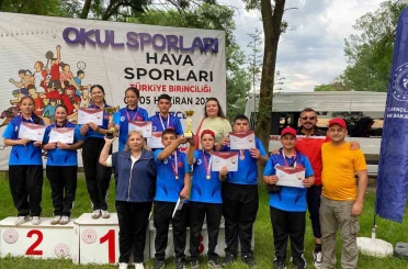 Baklanlı öğrenciler gökyüzünde zirveye çıktı 