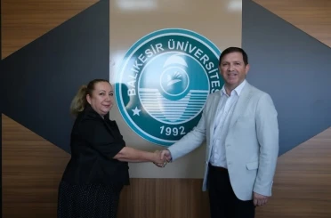 Balıkesir Tıp Fakültesinde Tülin Akarsu Ayazoğlu dekan oldu 