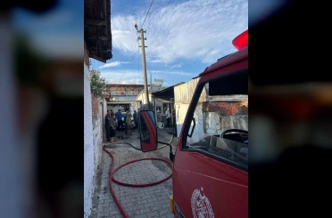 Balıkesir’de depoda korkutan yangın 