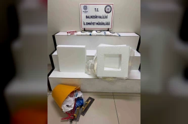 Balıkesir’de otobüs yolcusundan 3 kilo metamfetamin çıktı 