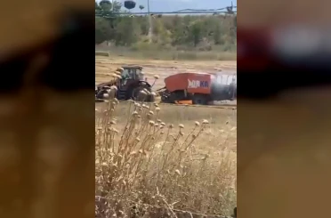 Balya makinesindeki yangın tarlaya sıçradı 