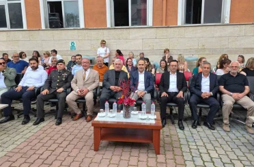 Bandırma’da hayat boyu öğrenme şenliği ve yılsonu sergisi açıldı 