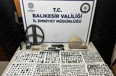 Bandırma’da tarihi eser ve silah operasyonu 