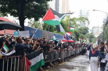 Bangkok’ta İsrail Büyükelçiliği önünde Filistin’e destek gösterisi 